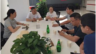 經(jīng)開(kāi)區黨工委書(shū)記走進(jìn)園區現場(chǎng)辦公